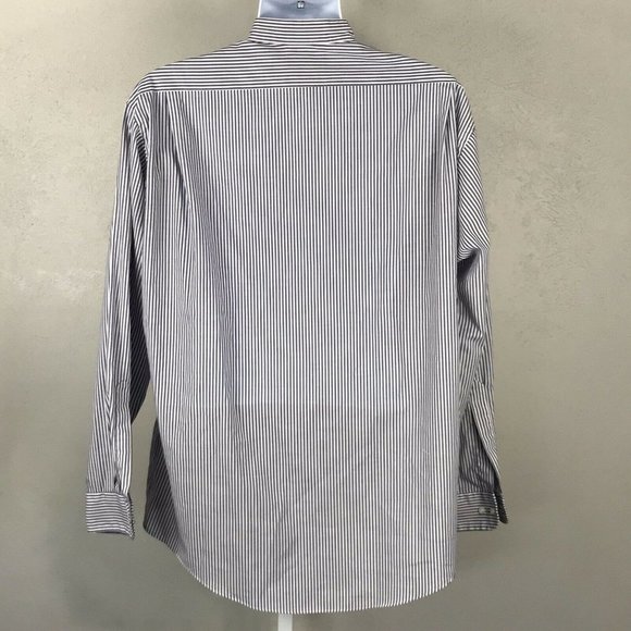 The Arrow Company Men's Button Down Dress Shirt - Picture 3 of 4